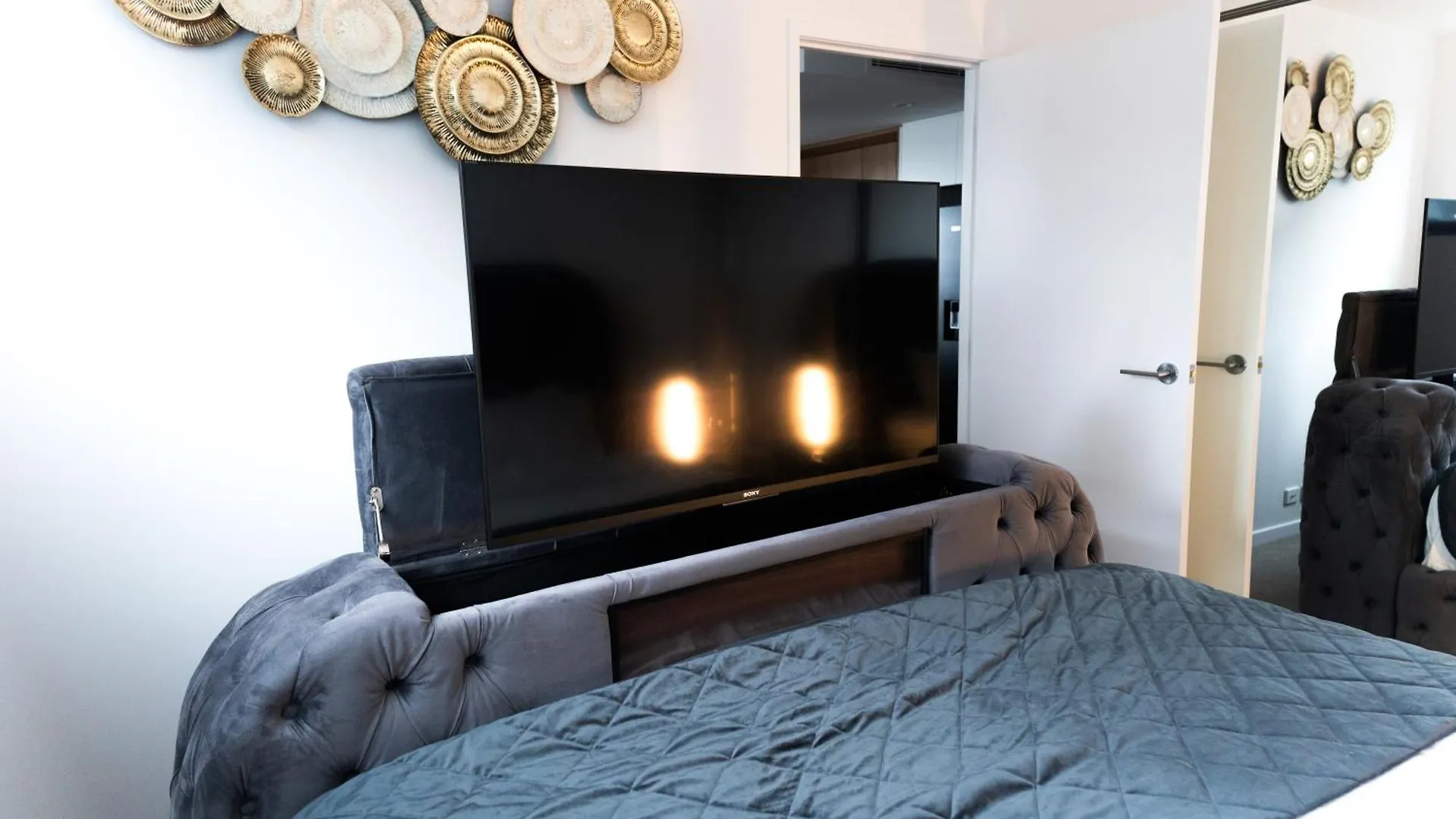 New City Condo With Brisbane River View & Parking Appartement
